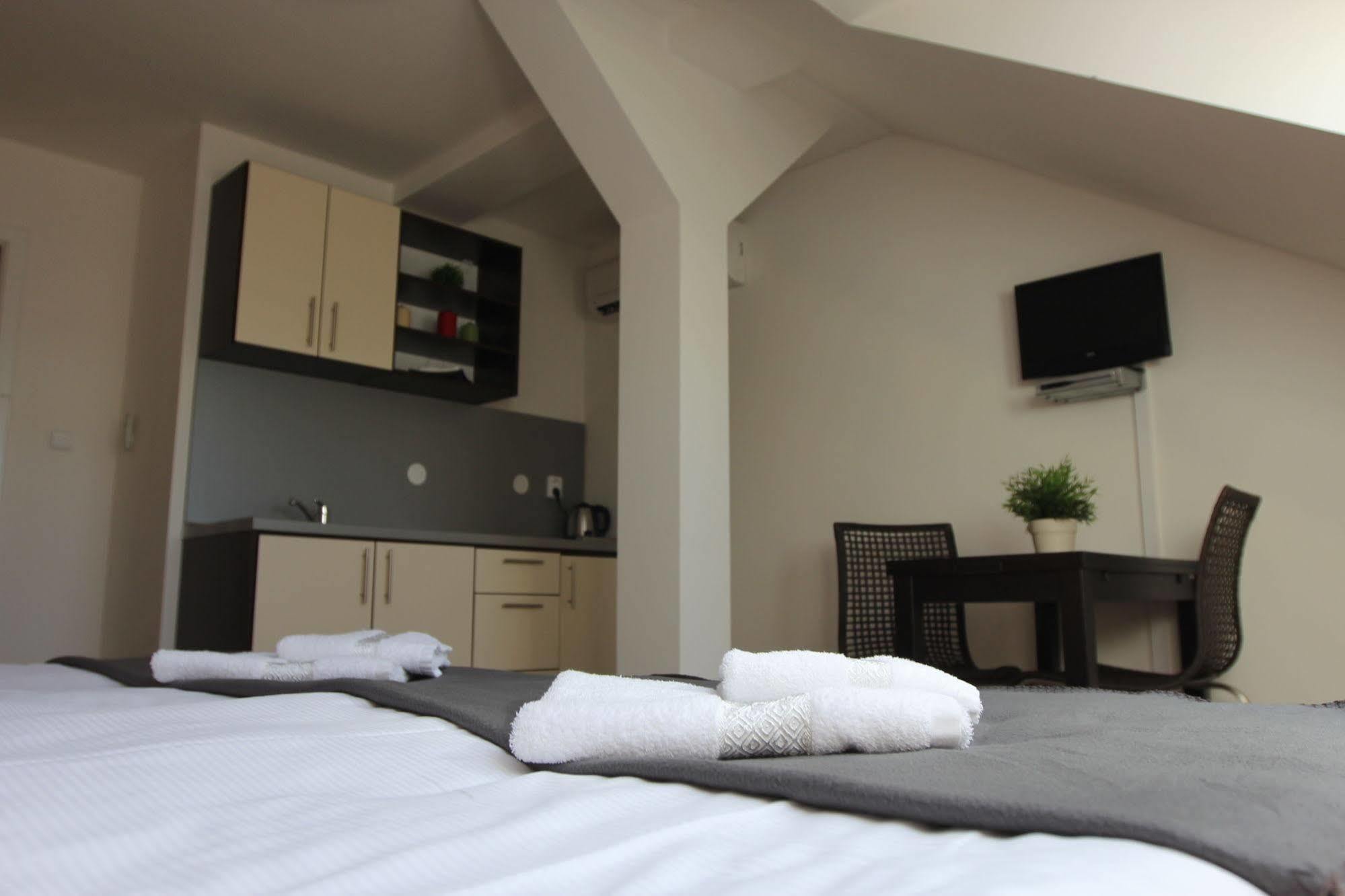 Residence Vysta Прага Екстер'єр фото